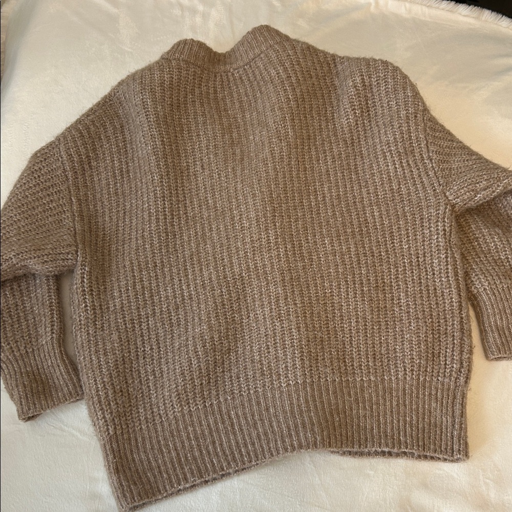 Zara Oversized Taupe Ribbed V-Neck Cardigan + Bonus separate Faux fur shawl - Picture 14 of 14